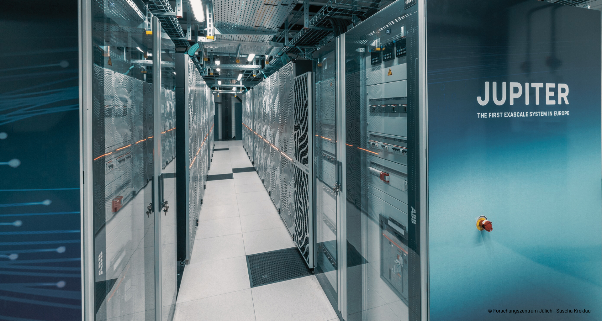 [Translate to Englisch:] Mit JUPITER ist am Forschungszentrum Jülich der erste europäische Supercomputer der Exascale-Klasse am Start. Foto: © Forschungszentrum Jülich - Sascha Kreklau