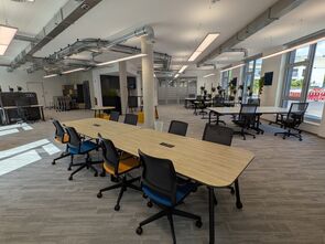 Δ COWORK| Community Desk | EG