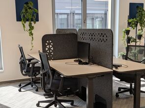 Δ COWORK| Fix Desk | EG