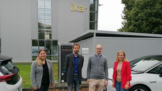 Foto (AGIT mbH), v. l. n. r.: Lisa Seidel (AGIT), Prof. Peter Urban (ika RWTH Aachen), Torben Dittmar (ika RWTH Aachen), Patricia Orszulak (AGIT)