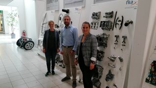 Foto (AGIT mbH) - v. l. n. r.: Patricia Orszulak (AGIT), Ingo Olschewski (fka) und Lisa Seidel (AGIT)