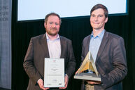 AC²-Innovationspreisträger Fabian Schmitt, CTO der StreetScooter GmbH und Prof.-Dr. Ing. Achim Kampker Gründer und CEO des Unternehmens